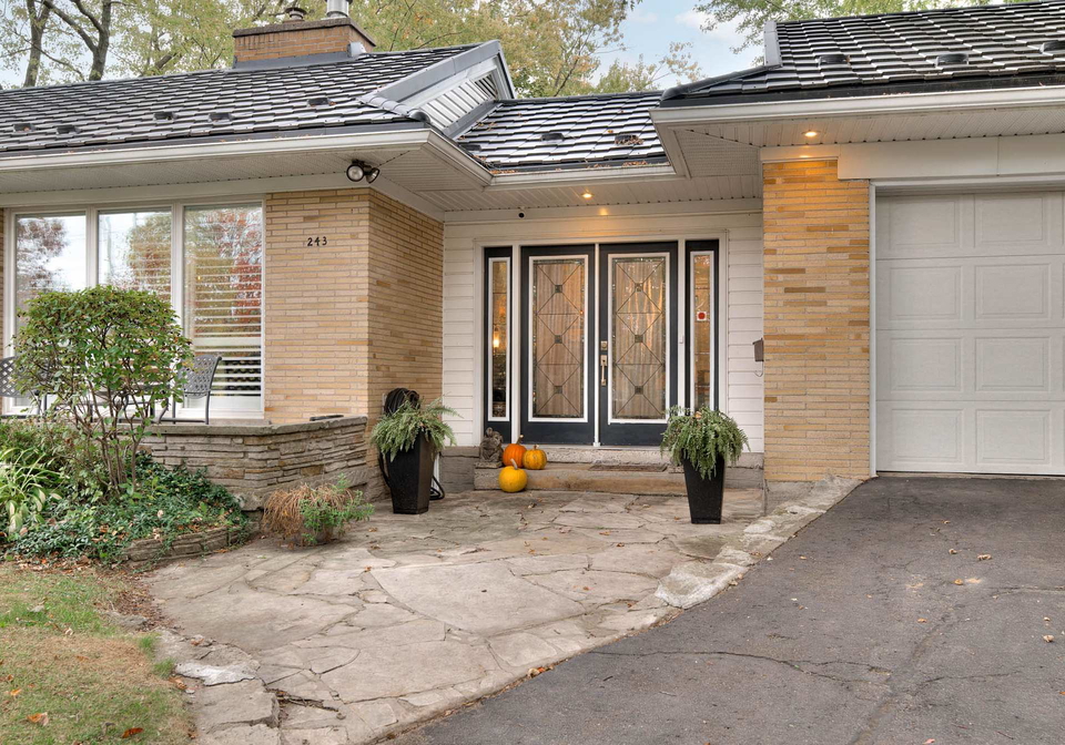 243-lincoln-road-waterloo-ontario-x12877170