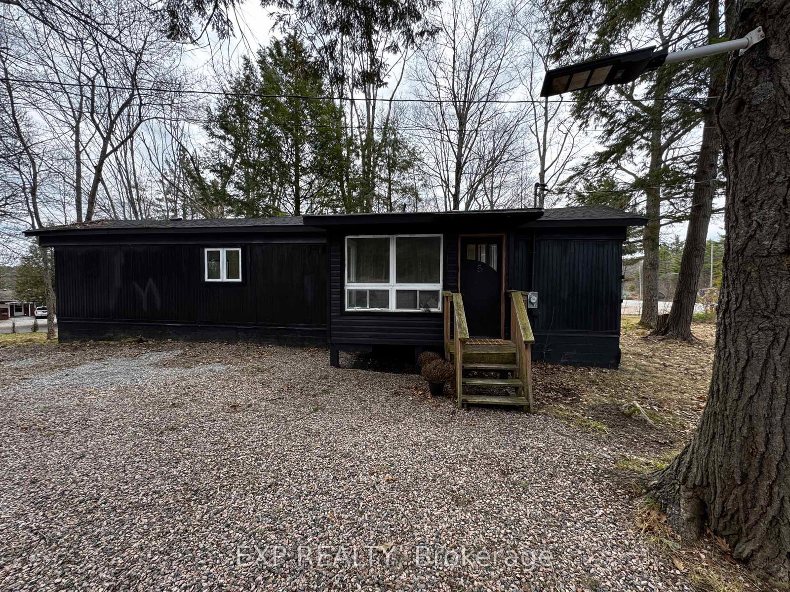 8632-highway-3na-minden-hills-ontario-x12877272