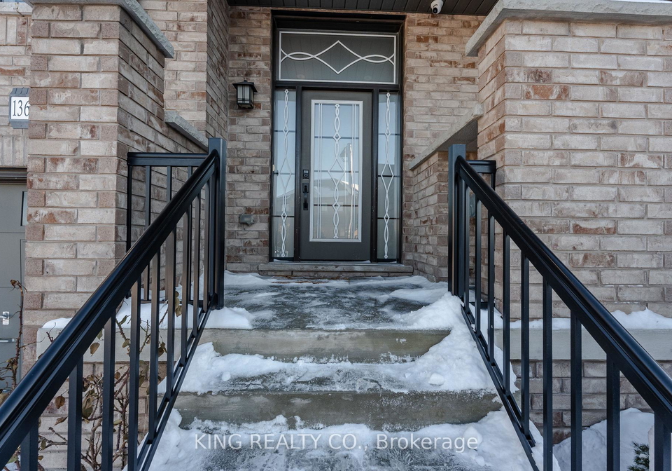 136-crafter-crescent-hamilton-ontario-x12877352