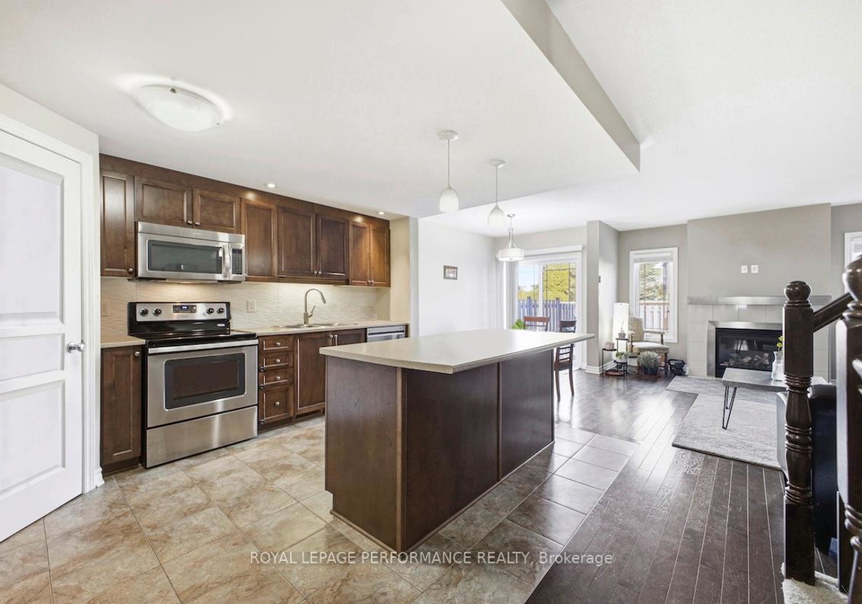 511-voie-du-pin-rouge-way-ottawa-ontario-x12877364
