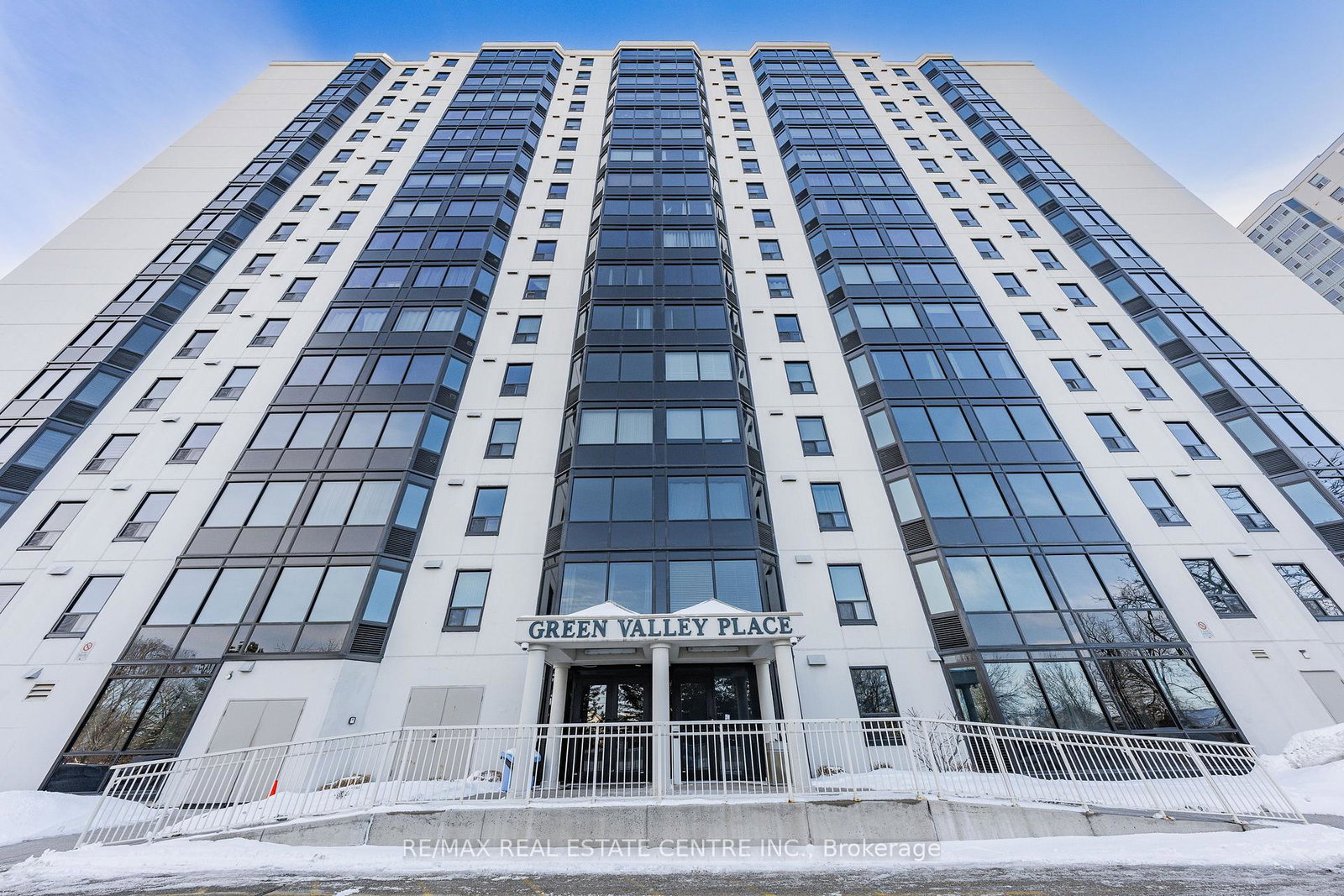35-green-valley-drive-kitchener-ontario-x12877490