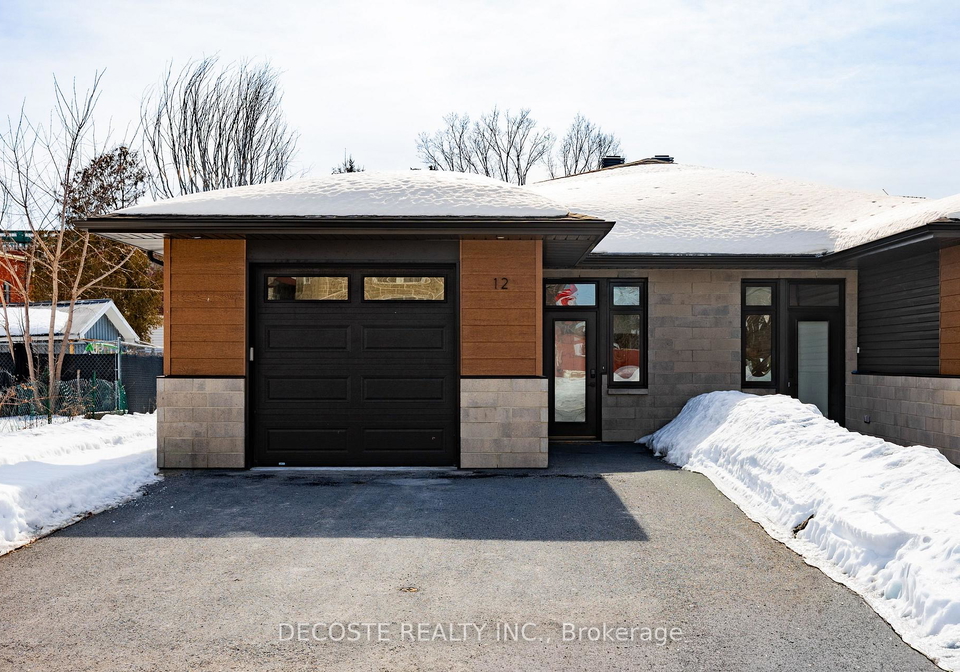 12-elgin-street-w-north-glengarry-ontario-x12877620