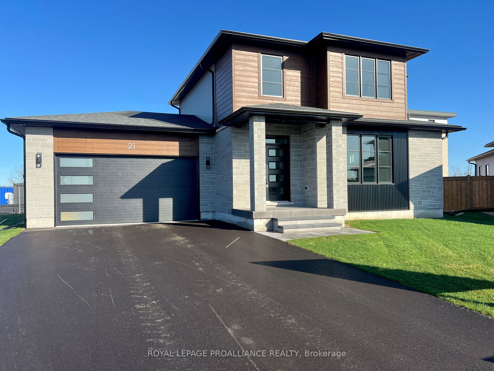 21-horton-court-belleville-ontario-x12878082
