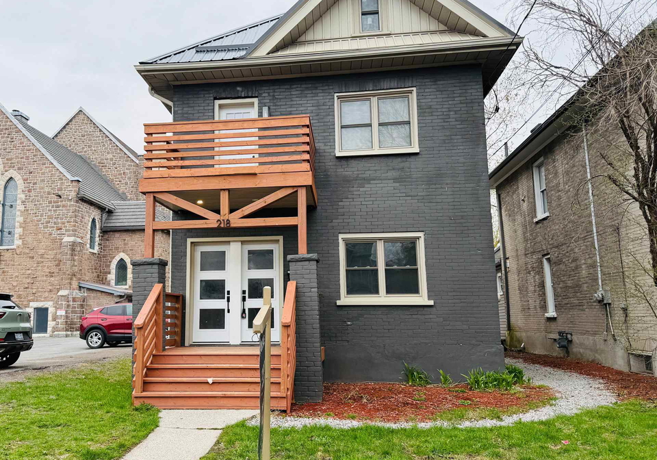 218-park-street-n-peterborough-ontario-x12878106