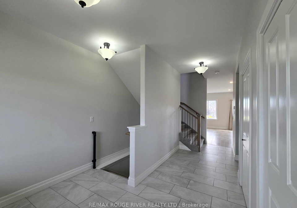 64-barley-trail-stirling-rawdon-ontario-x12878238