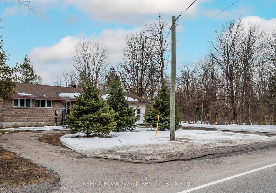 6963-roger-stevens-drive-montague-ontario-x12878262