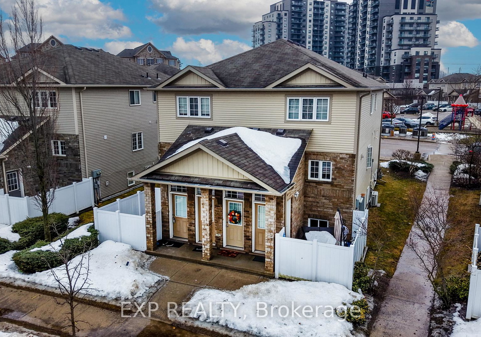 246-westmeadow-drive-kitchener-ontario-x12878586
