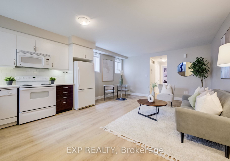 246-westmeadow-drive-kitchener-ontario-x12878586
