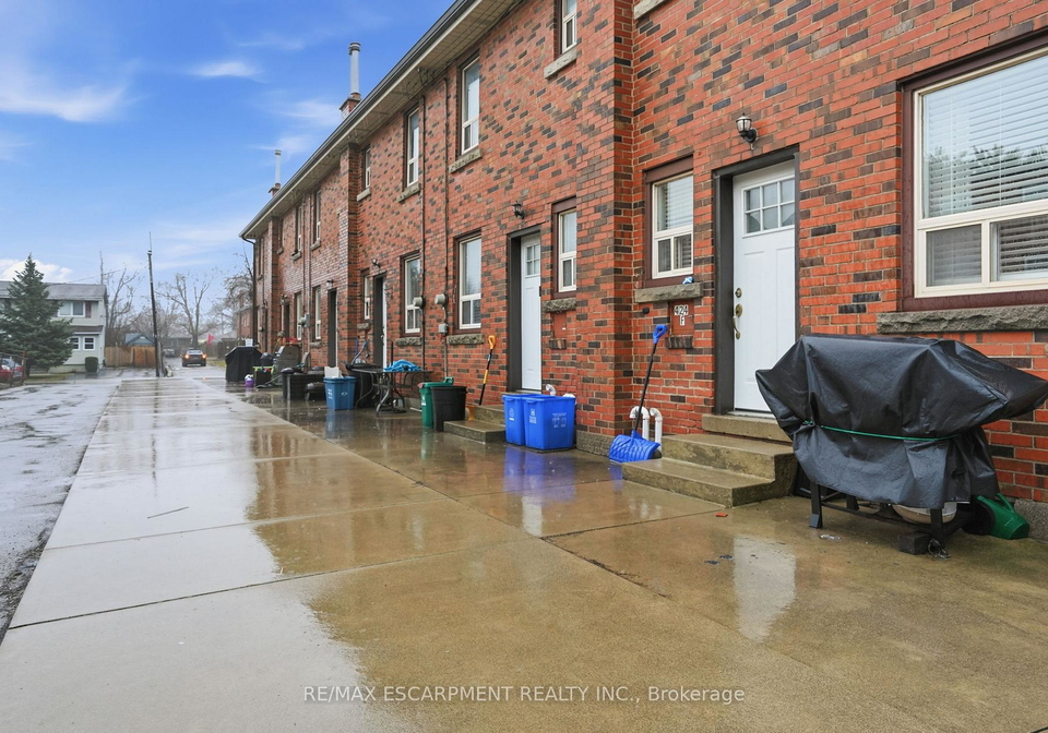 424-east-42nd-street-hamilton-ontario-x12878610