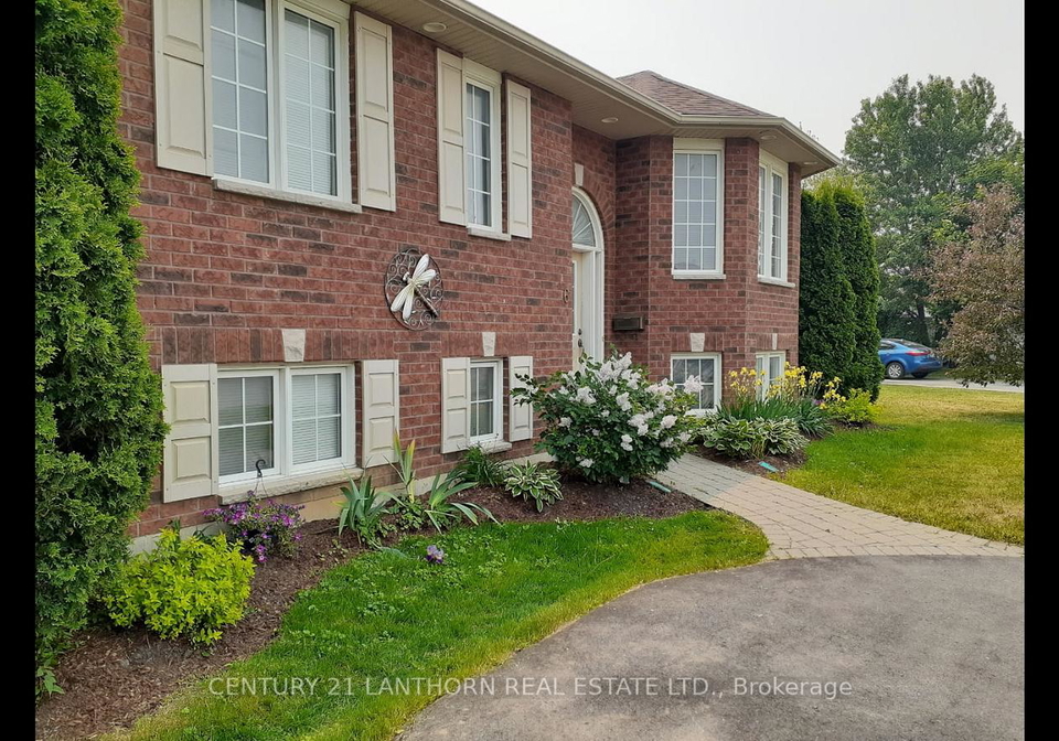 6-chisholm-square-belleville-ontario-x12879118