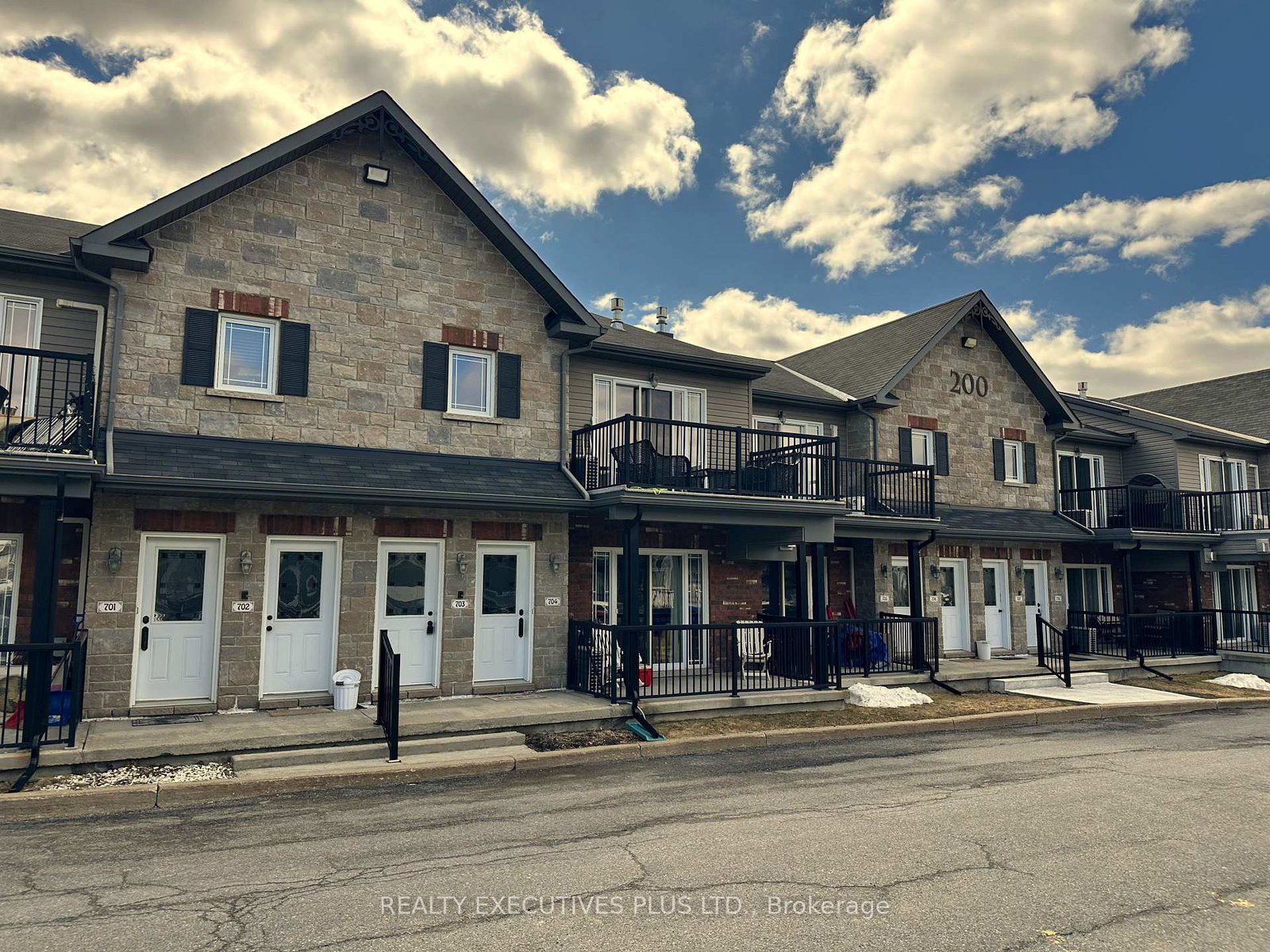 200-eliot-street-clarence-rockland-ontario-x12879168