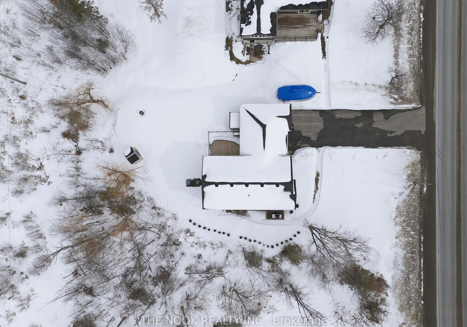 1040-yankee-line-selwyn-ontario-x12879236