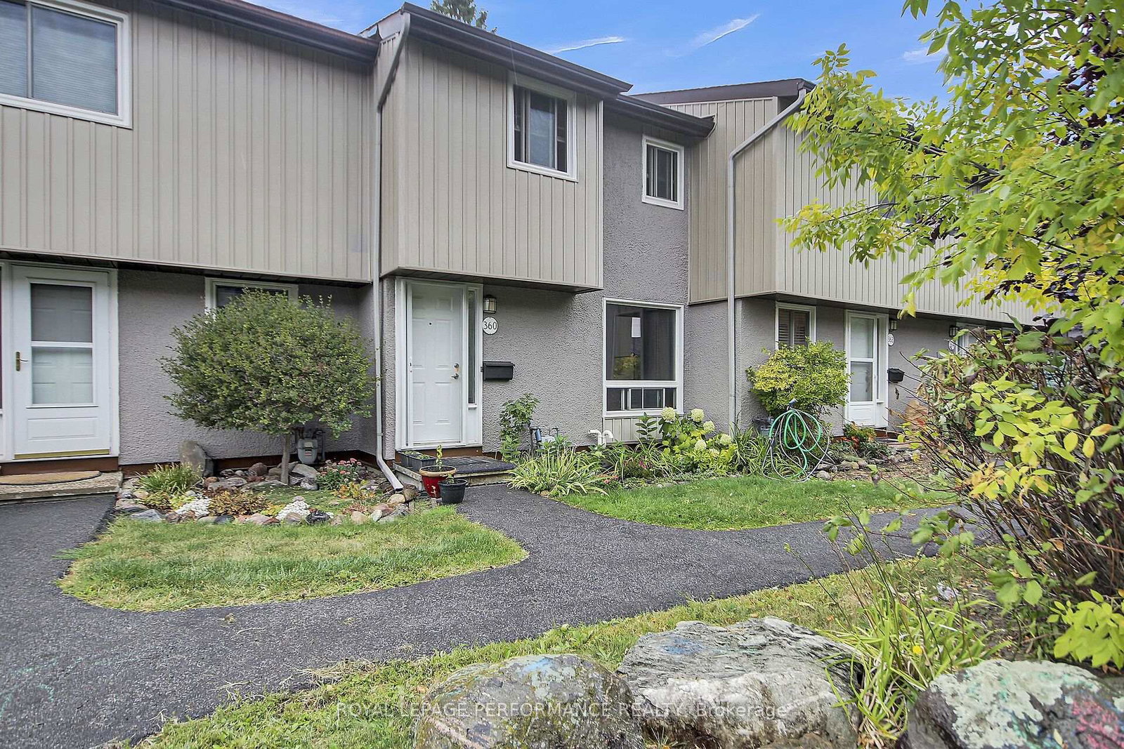 360-woodfield-drive-ottawa-ontario-x12879376