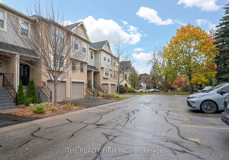 30-grand-avenue-london-south-ontario-x12879514