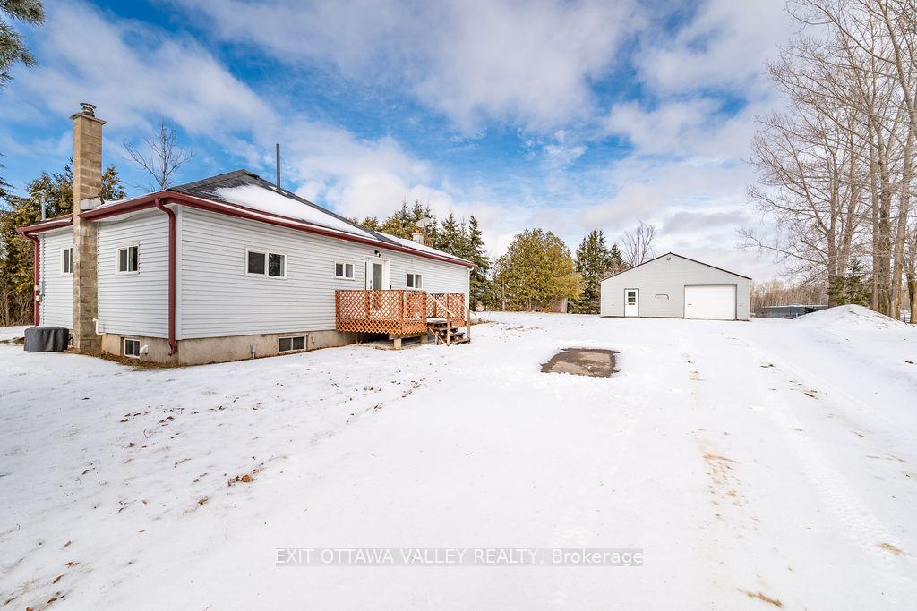 18-dandelion-drive-whitewater-region-ontario-x12879854