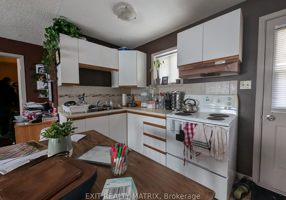 2039-county-road-44-edwardsburghcardinal-ontario-x12879912