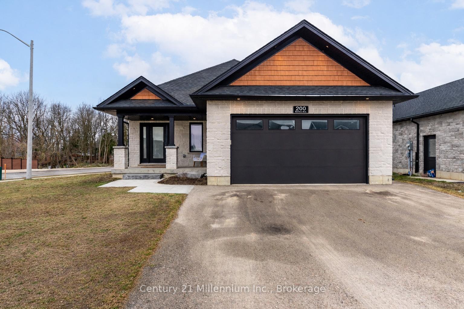 200-eccles-avenue-west-grey-ontario-x12879962