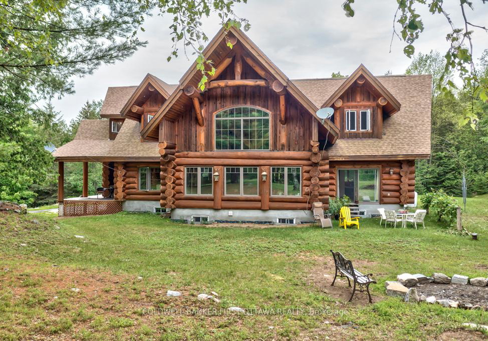 2467-darling-road-lanark-highlands-ontario-x12880130