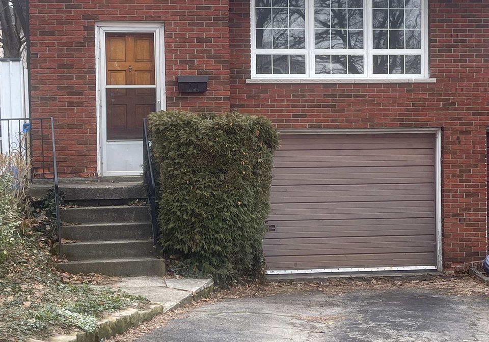 24-yeoville-court-hamilton-ontario-x12880492