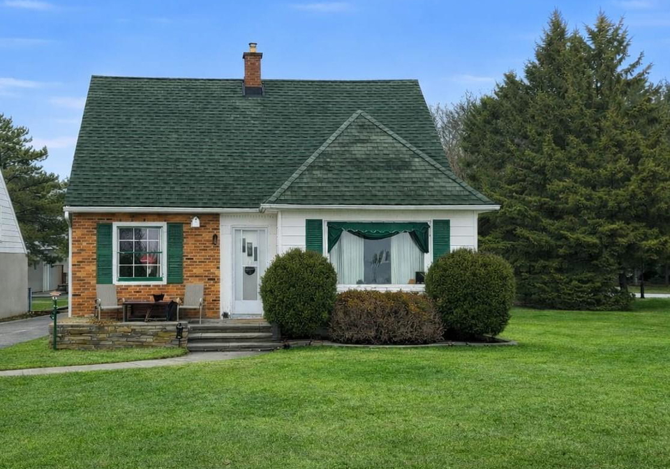 19-lakeshore-road-port-colborne-ontario-x12880748