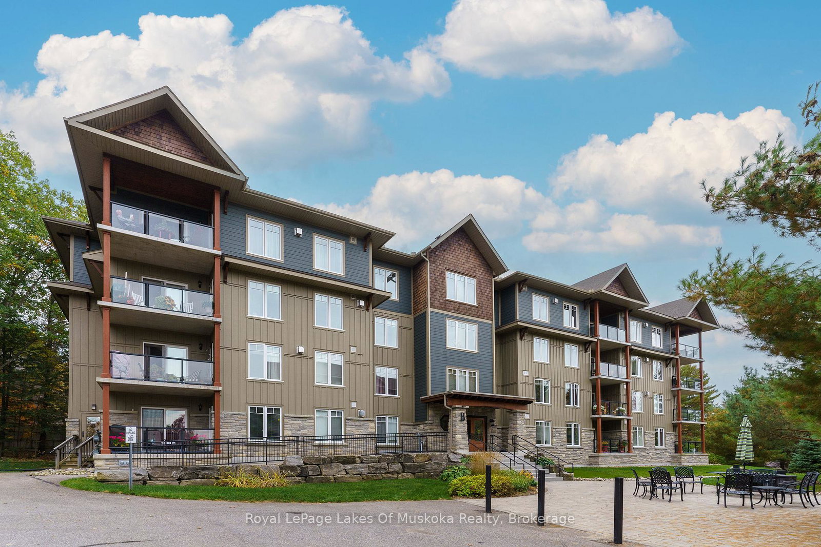 391b-manitoba-street-bracebridge-ontario-x12880820