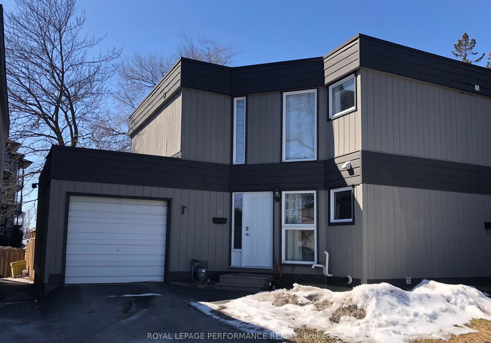 42-compata-way-ottawa-ontario-x12881084