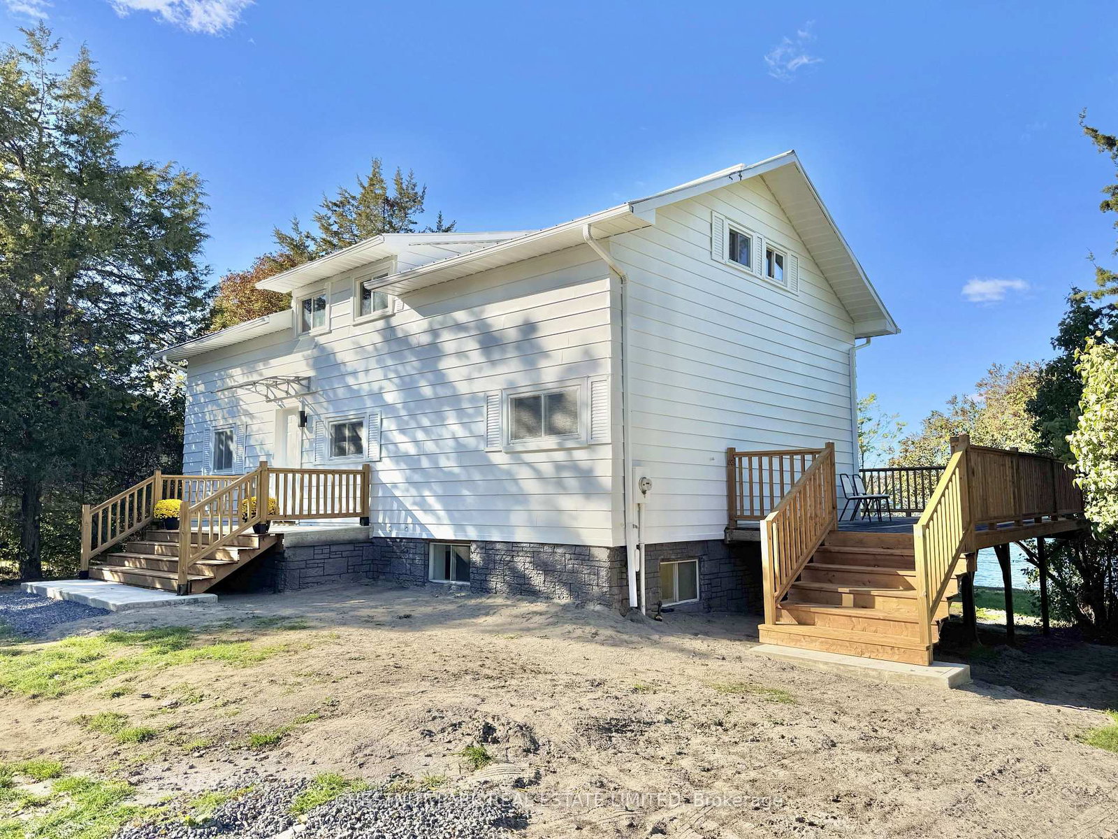 41-back-lane-prince-edward-county-ontario-x12881126