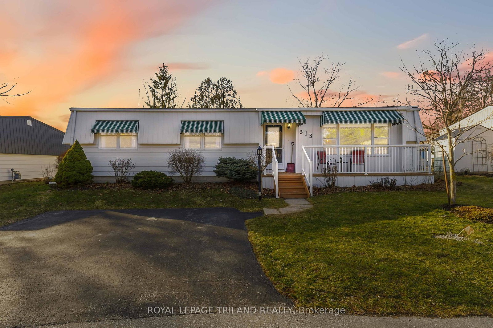 313-pinetree-lane-south-huron-ontario-x12881146