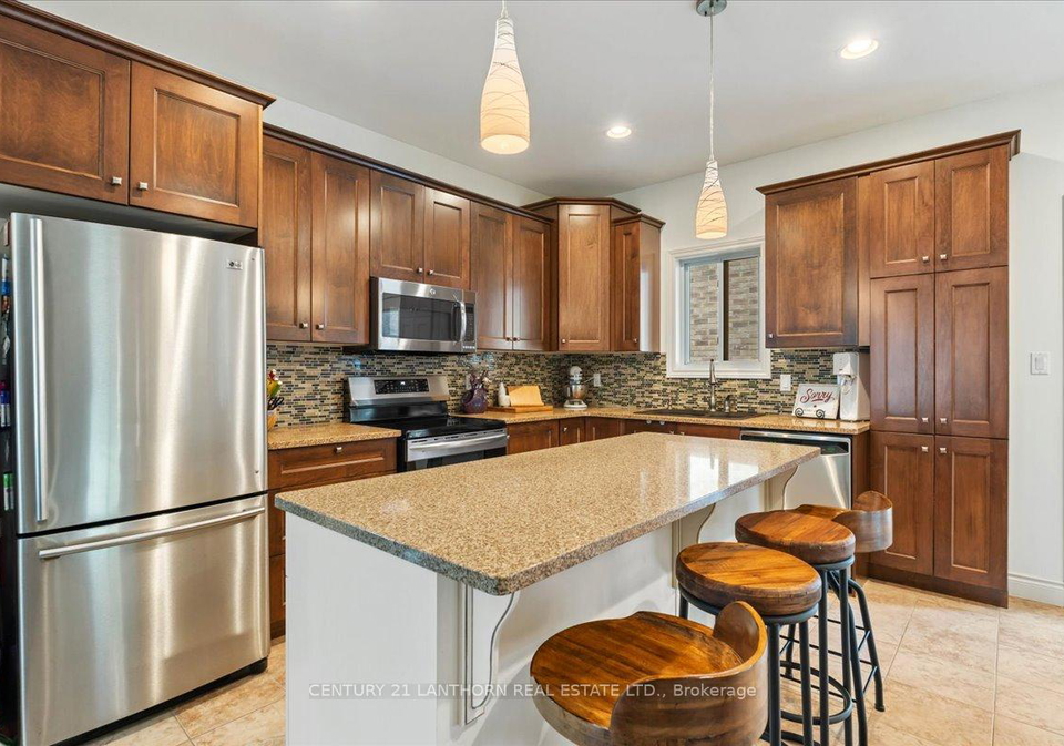 18-mcdougall-drive-belleville-ontario-x12881162