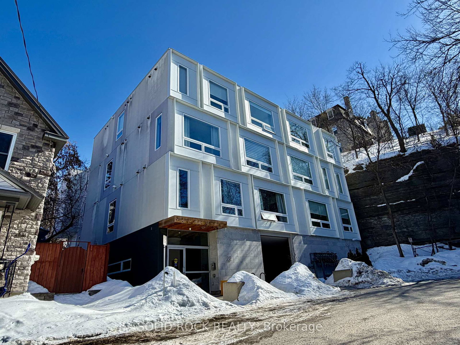 22-perkins-street-ottawa-ontario-x12881354