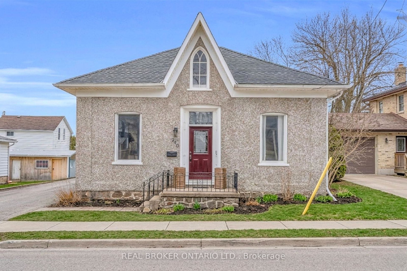 240-elizabeth-street-w-north-perth-ontario-x12881748
