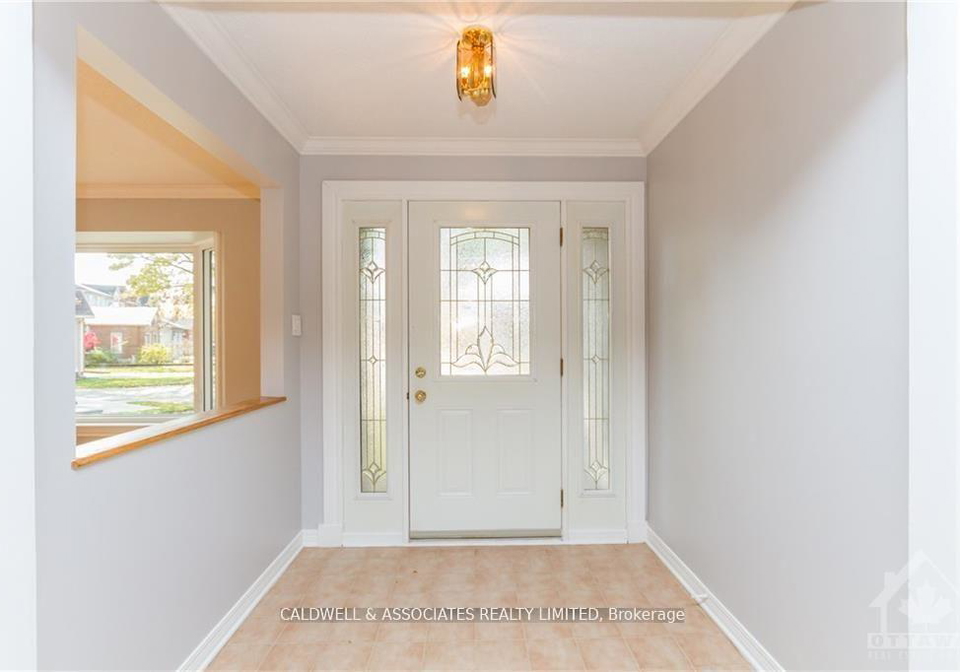 13-sai-crescent-ottawa-ontario-x12881780