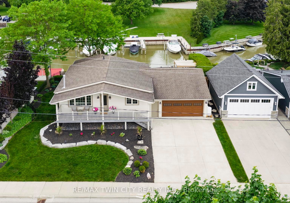 49-gill-road-lambton-shores-ontario-x12882008