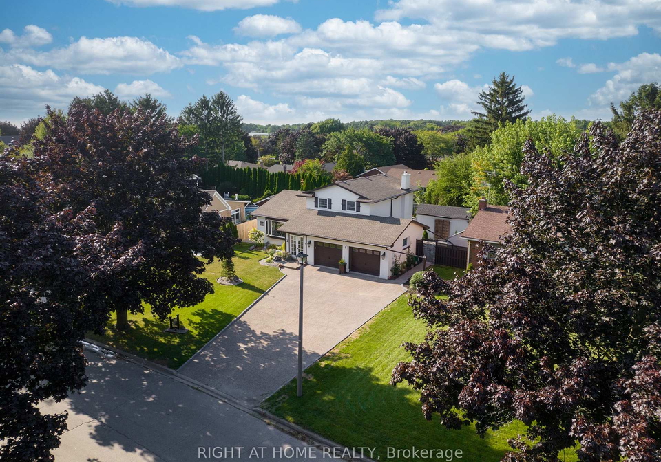 5-lower-canada-drive-niagara-on-the-lake-ontario-x12882022