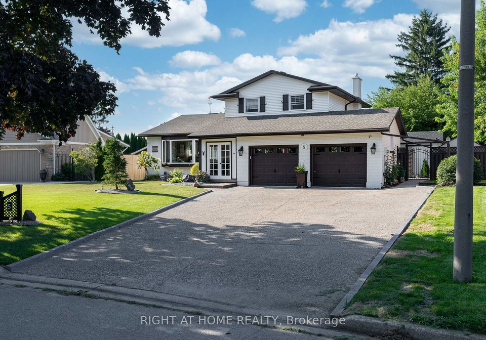 5-lower-canada-drive-niagara-on-the-lake-ontario-x12882022