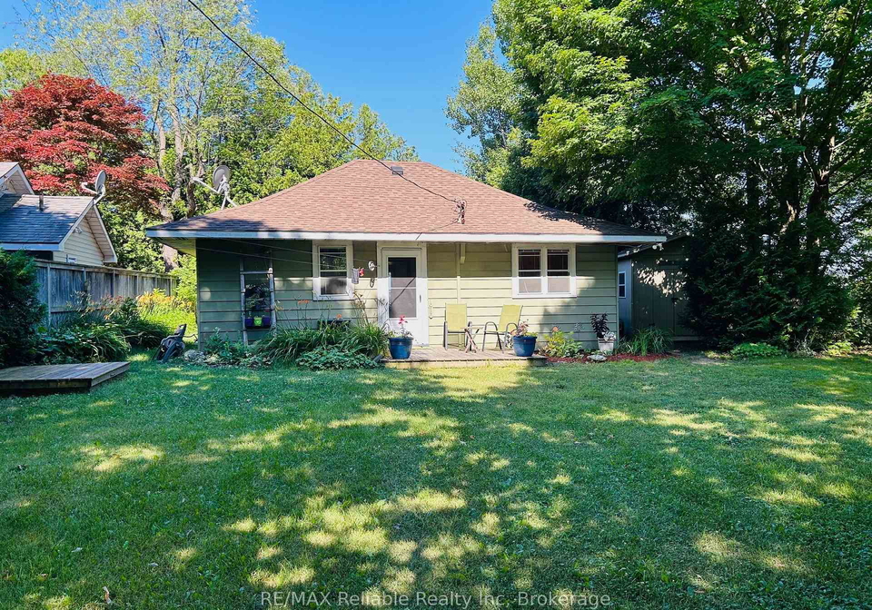 78099-elliotts-grove-street-central-huron-ontario-x12882194