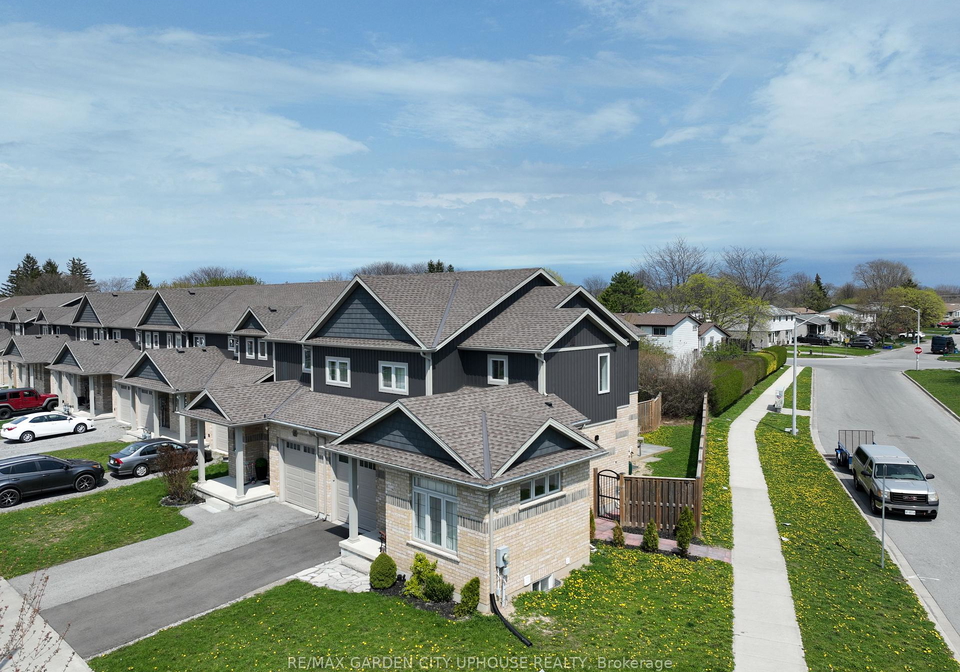 11-manhattan-court-st-catharines-ontario-x12882262