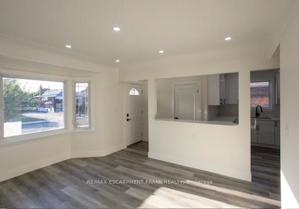 209-east-32nd-street-hamilton-ontario-x12882546
