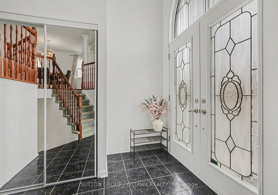 131-oakfield-crescent-ottawa-ontario-x12882736