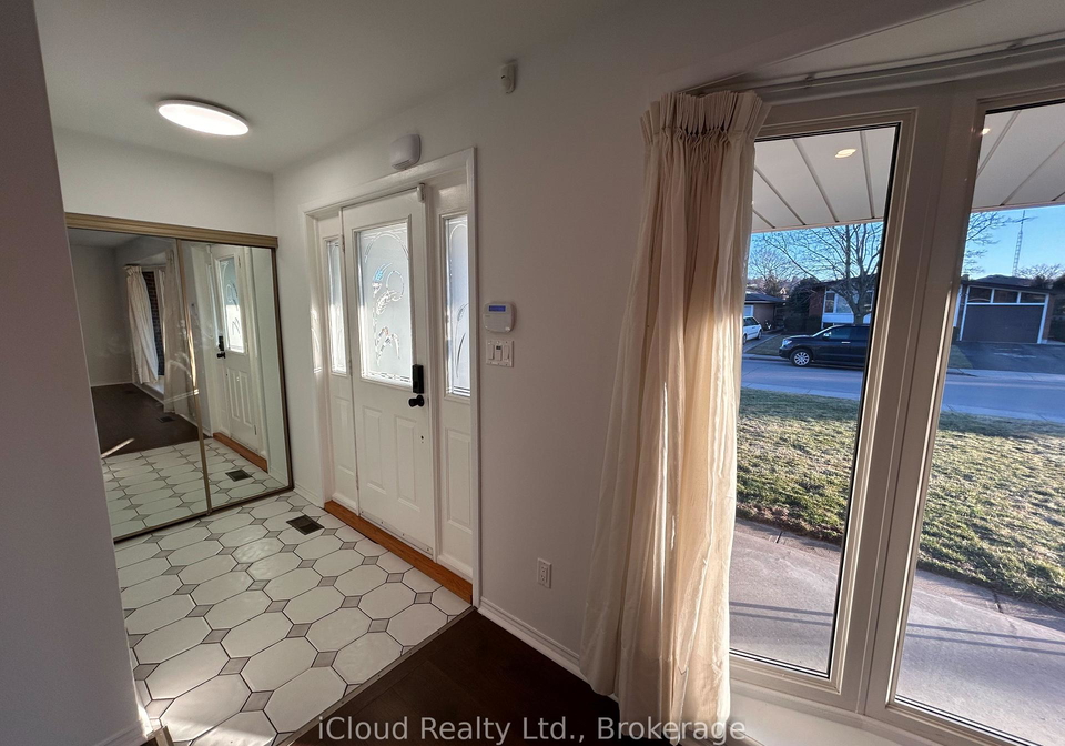 140-cromwell-crescent-hamilton-ontario-x12883022