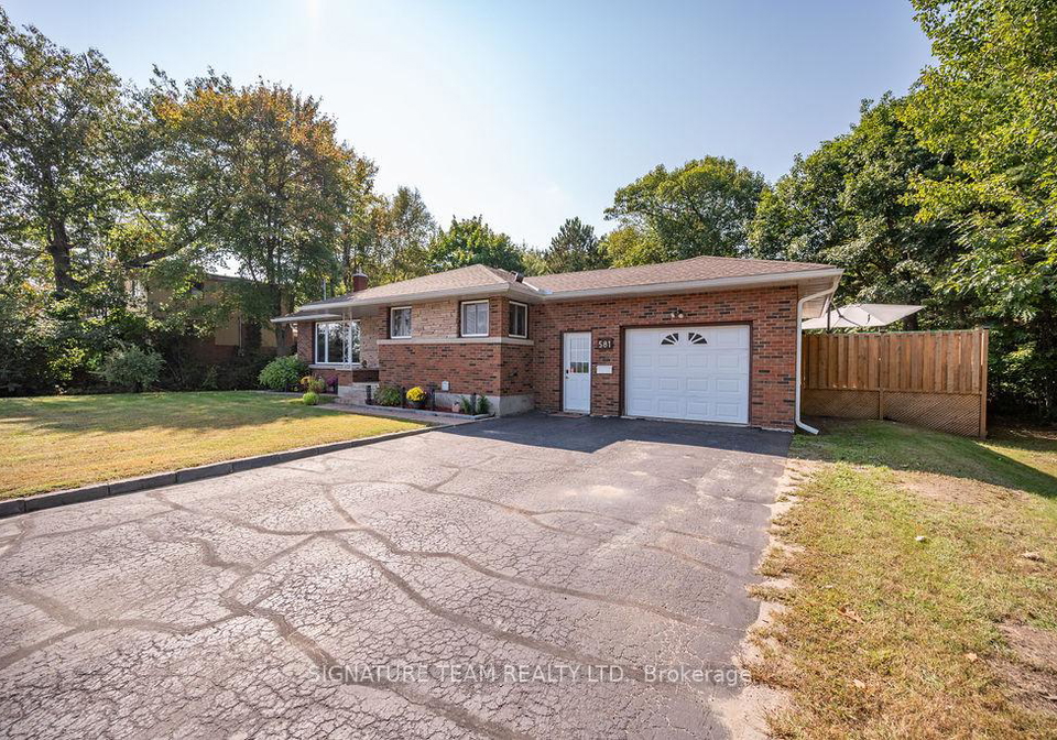 581-laurentian-drive-petawawa-ontario-x12883304