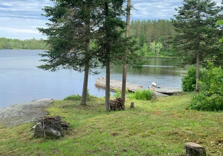 00-jacks-parry-sound-remote-area-ontario-x12883314