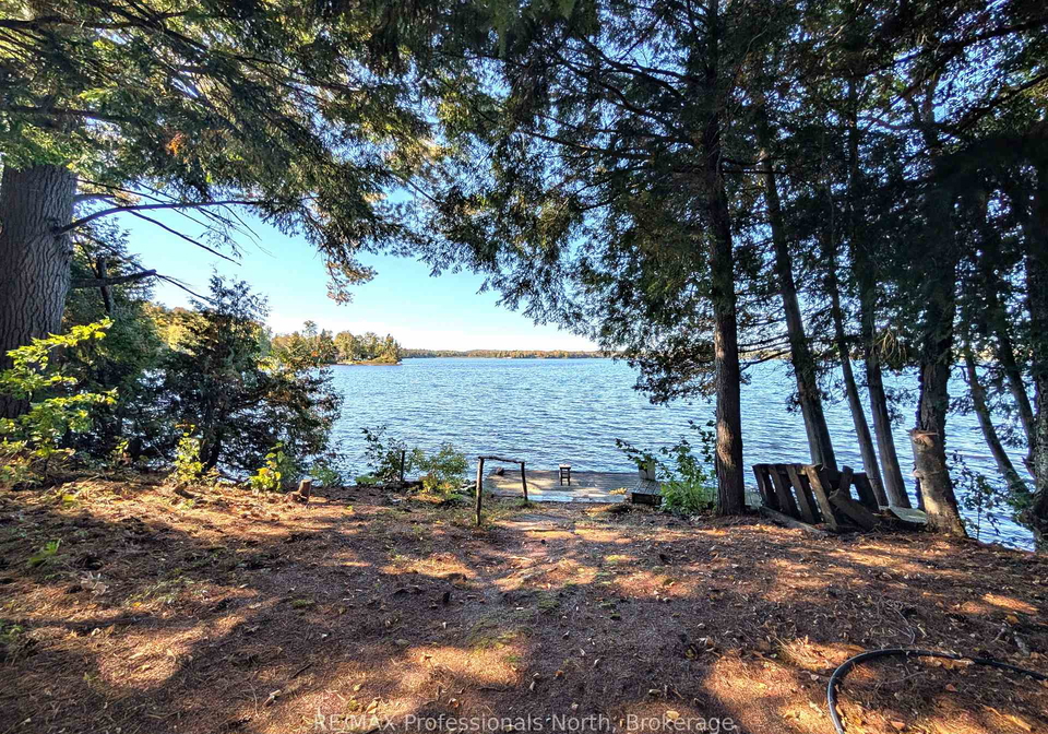 40-centre-road-parry-sound-remote-area-ontario-x12883320