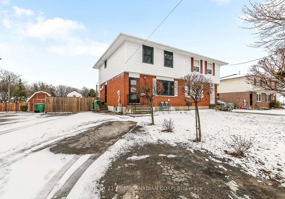 111b-symes-street-southwest-middlesex-ontario-x12883572