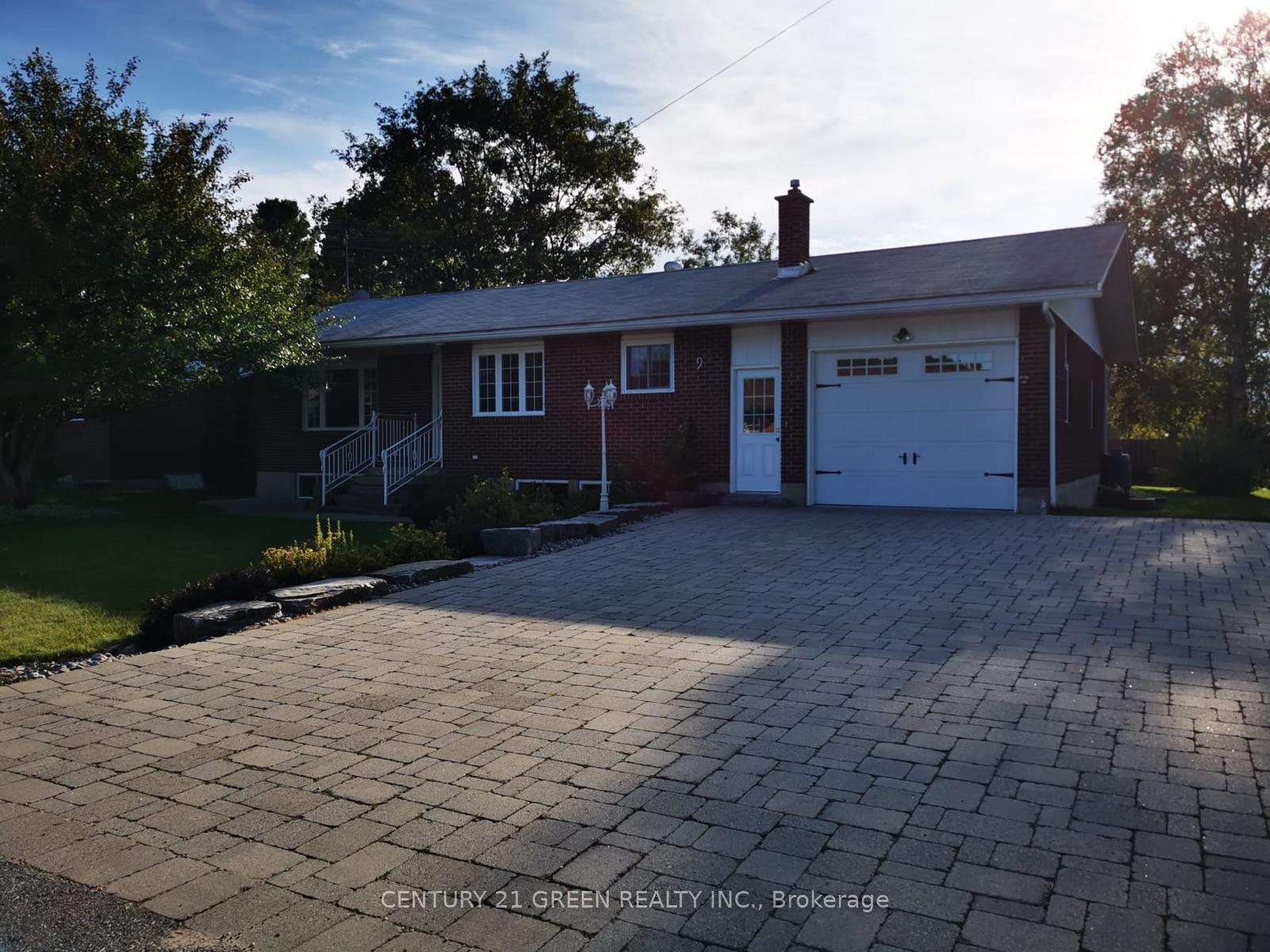 9-fitz-avenue-south-river-ontario-x12883662