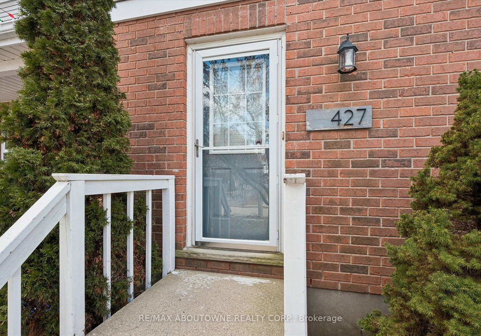 427-bankside-crescent-kitchener-ontario-x12883698