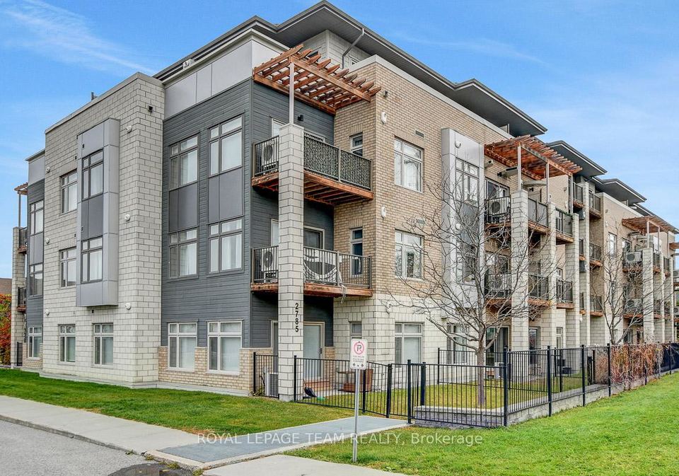 2785-baseline-road-ottawa-ontario-x12883802