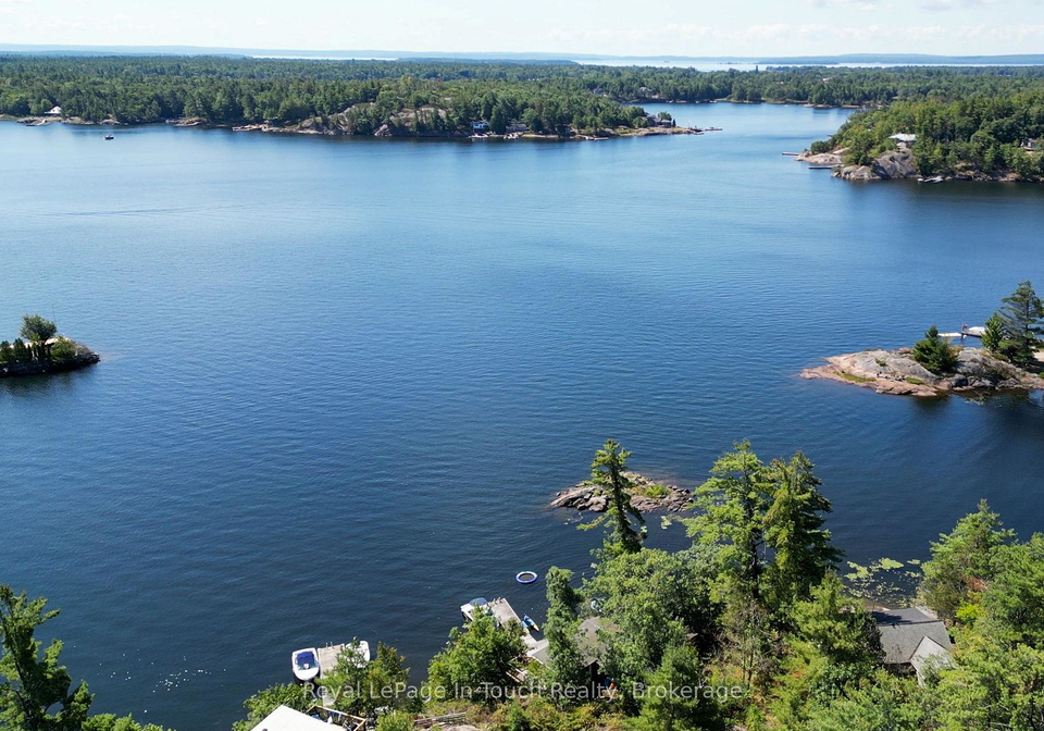 13182-georgian-bay-shore-georgian-bay-ontario-x12883992