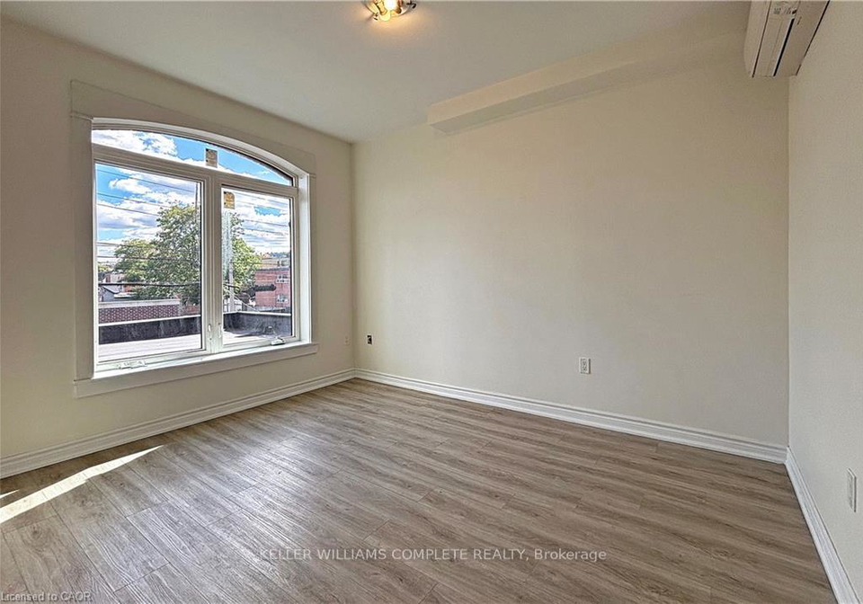 76-s-wentworth-street-s-hamilton-ontario-x12884030