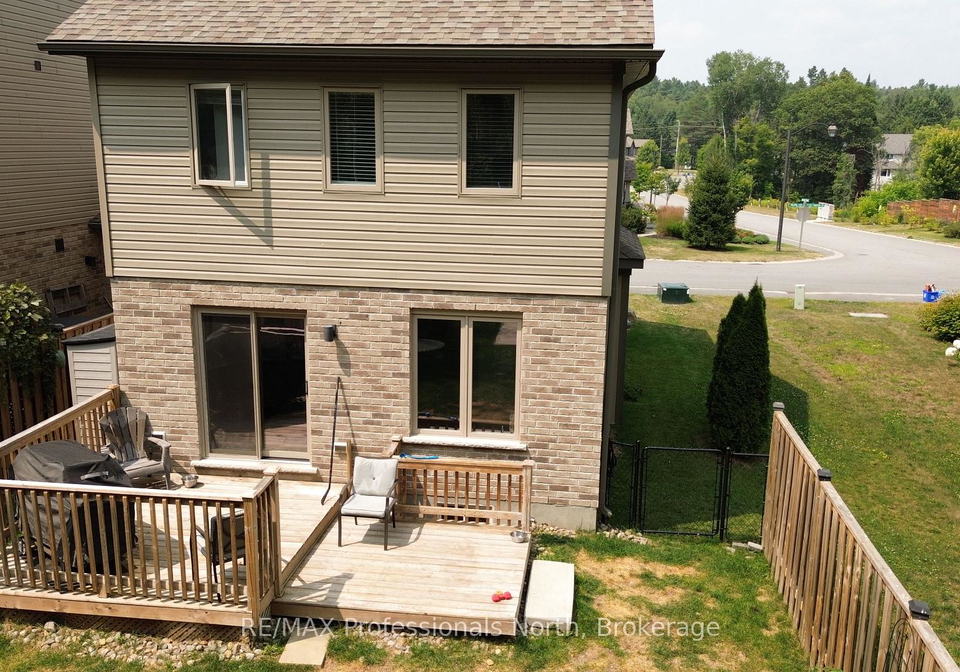 8-spalding-crescent-huntsville-ontario-x12884134